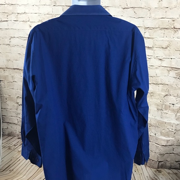 Oleg Cassini poplin, button-up dress shirt - Picture 2 of 3